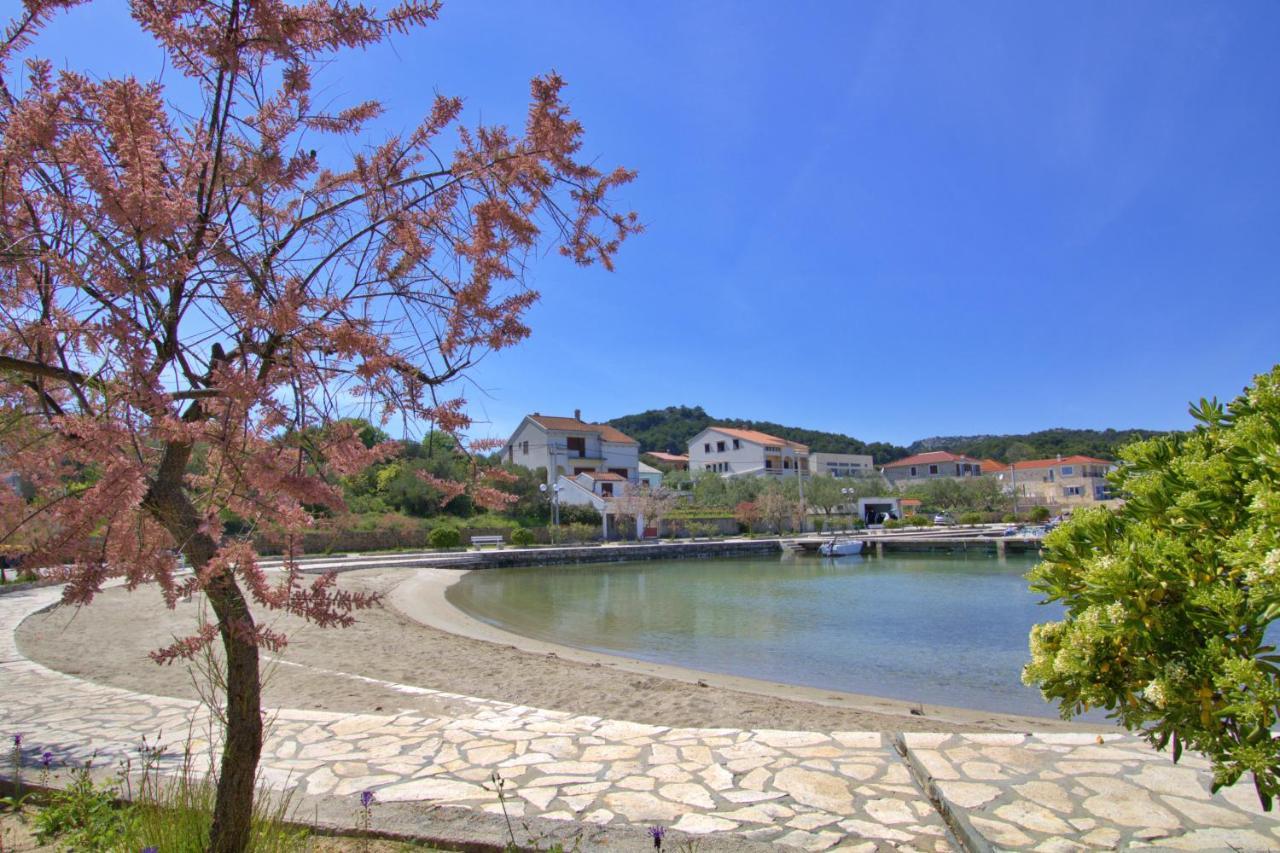 Sunshine Place By The Beach Lukoran 外观 照片